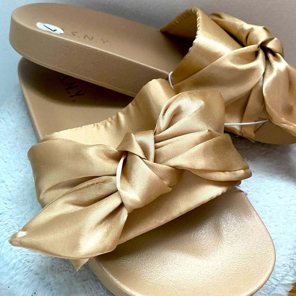 Brand new Goldish/tan colored slides